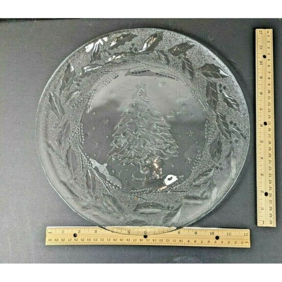 Holiday Glass Serving Plate With Christmas Tree Design & Holly Border - Picture 3 of 4